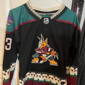 Arizona Coyotes Oliver Ekman-Larsson Women’s Large